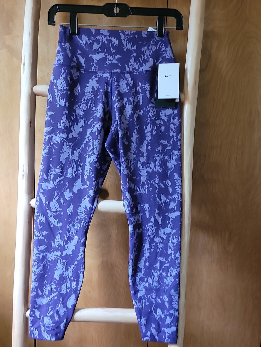 Nike Womens Purple Patterned Leggings
